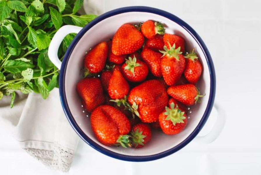 strawberries- foods that boost your immune system